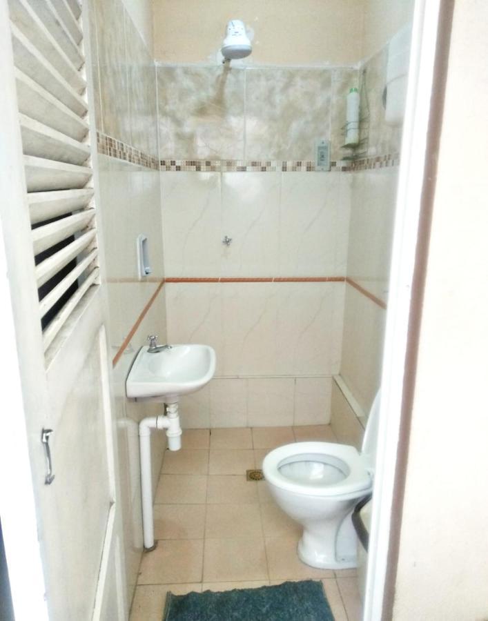 Residencial Moroni - Alojamiento En Cochabamba Bed & Breakfast Bagian luar foto