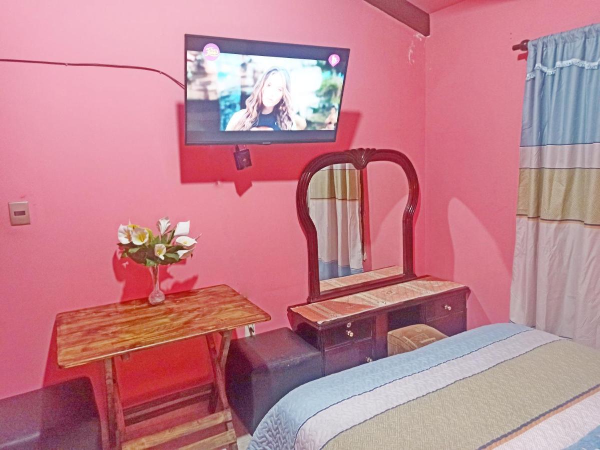 Residencial Moroni - Alojamiento En Cochabamba Bed & Breakfast Bagian luar foto
